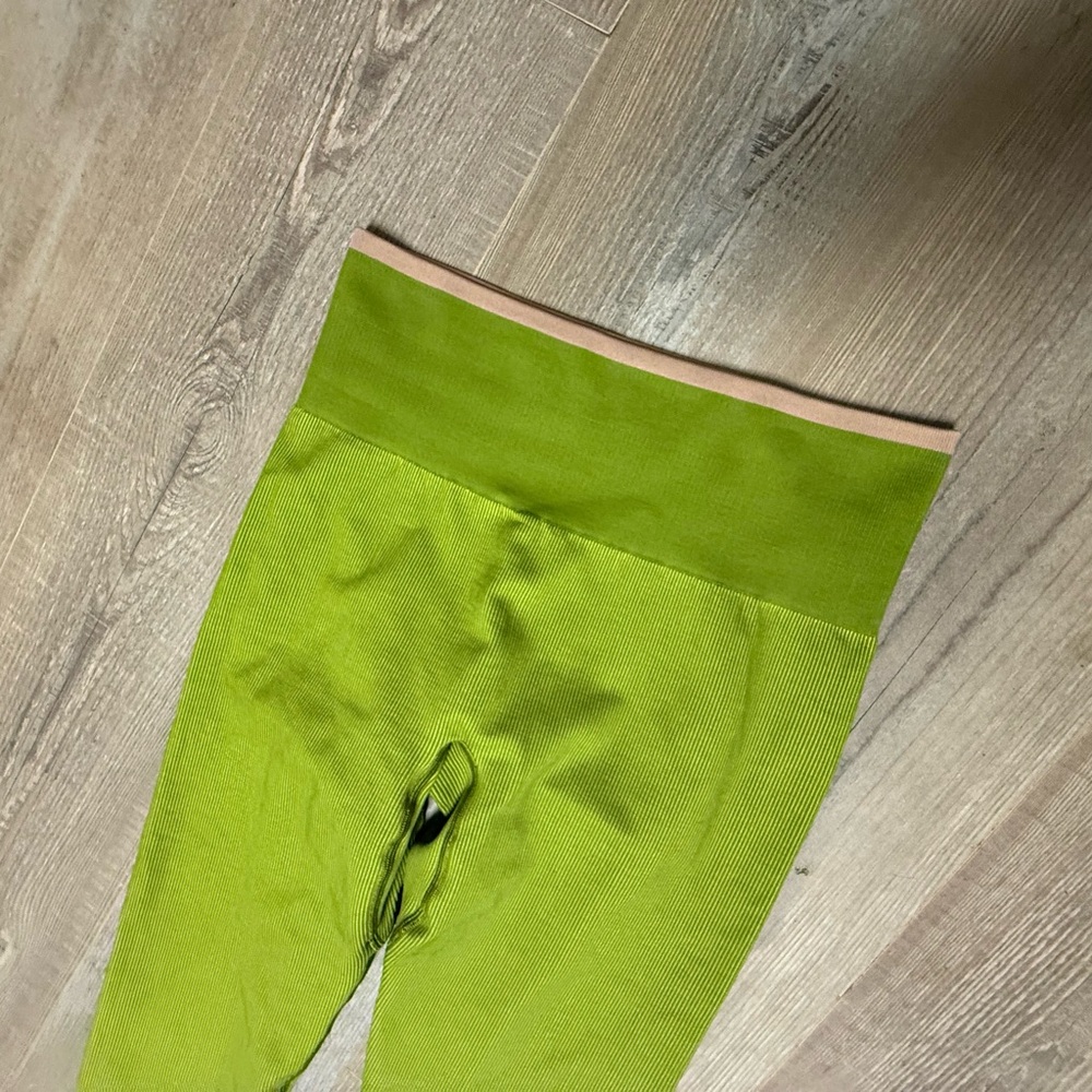 Outdoor Voices women’s Green Leggings - Picture 5 of 5